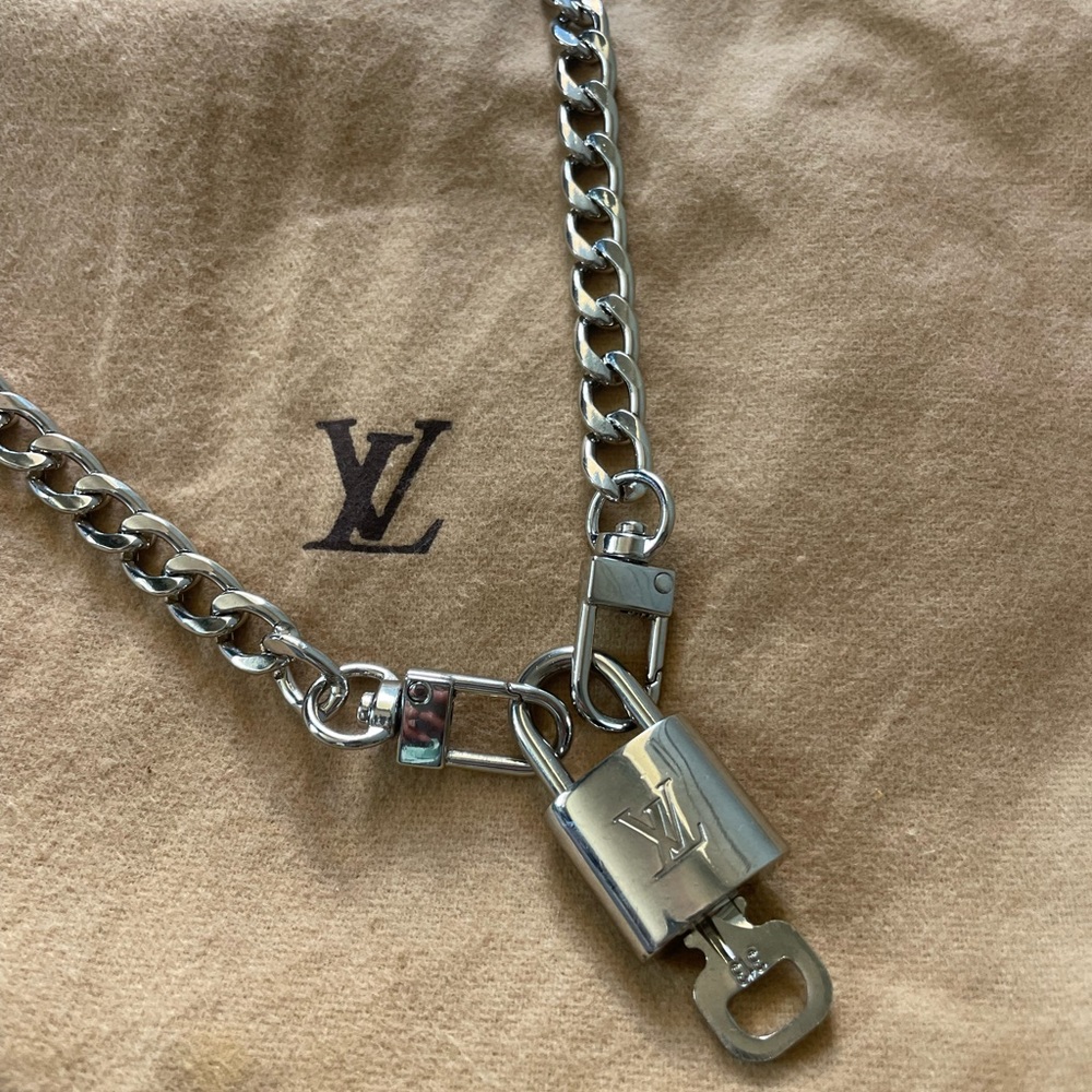 Authentic Louis Vuitton Silver Padlock Lock & Key - Picture 13 of 15